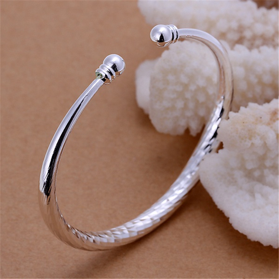 Nuovi bracciali a polsino in a - Vintage Fashion Center recensione e prezzo