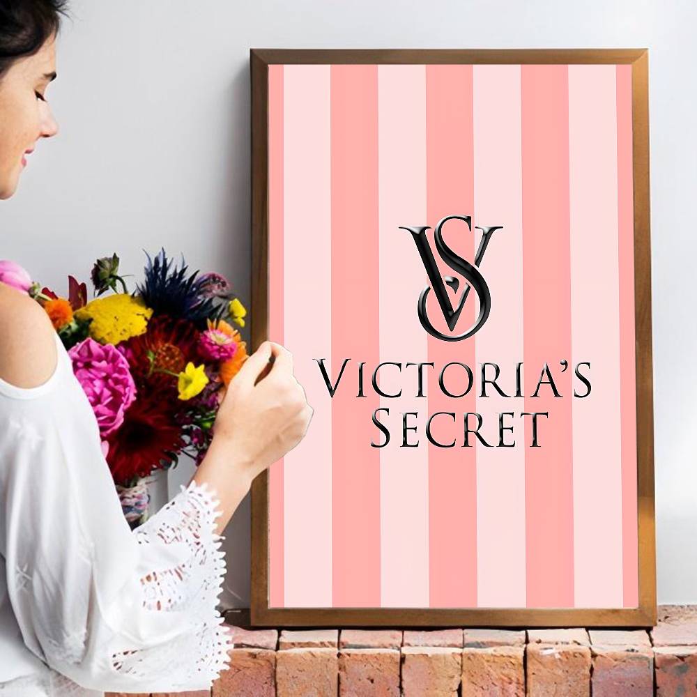 V-Victorias-Fashion-S-Secret P - Vintage Fashion Illustrations recensione e prezzo