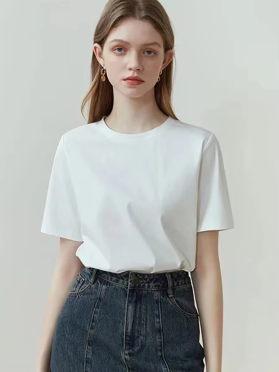T-shirt vintage ispirata alla  - Vintage Fashion Illustrations recensione e prezzo