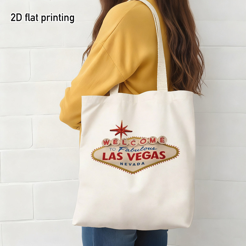 Una borsa vintage con scritta  - Vintage Fashion Las Vegas recensione e prezzo