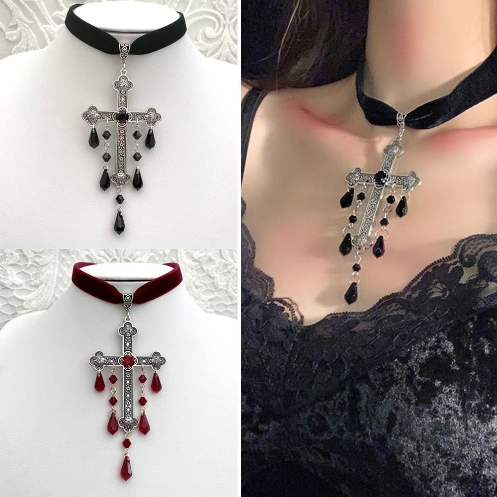 Girocollo con ciondolo a croce - Vintage Fashion Retro Outfit recensione e prezzo